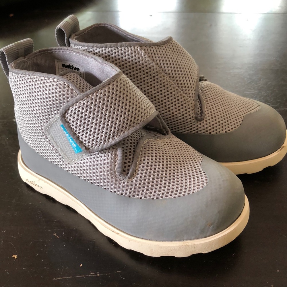 Native Toddler Shoes Size 9